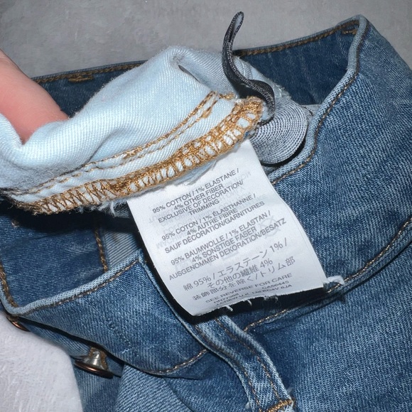 Madewell High Rise Button-Up Raw Hem Denim Shorts - Picture 4 of 4